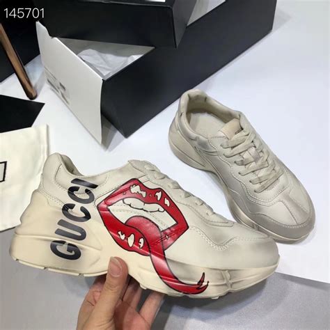 giày gucci môi for love|giày Gucci giá rẻ.